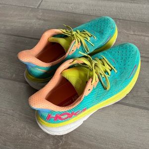 Men’s Running Shoes